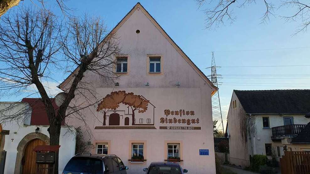 Haus zum Kaufen in Coswig 255.000 € 300 m²