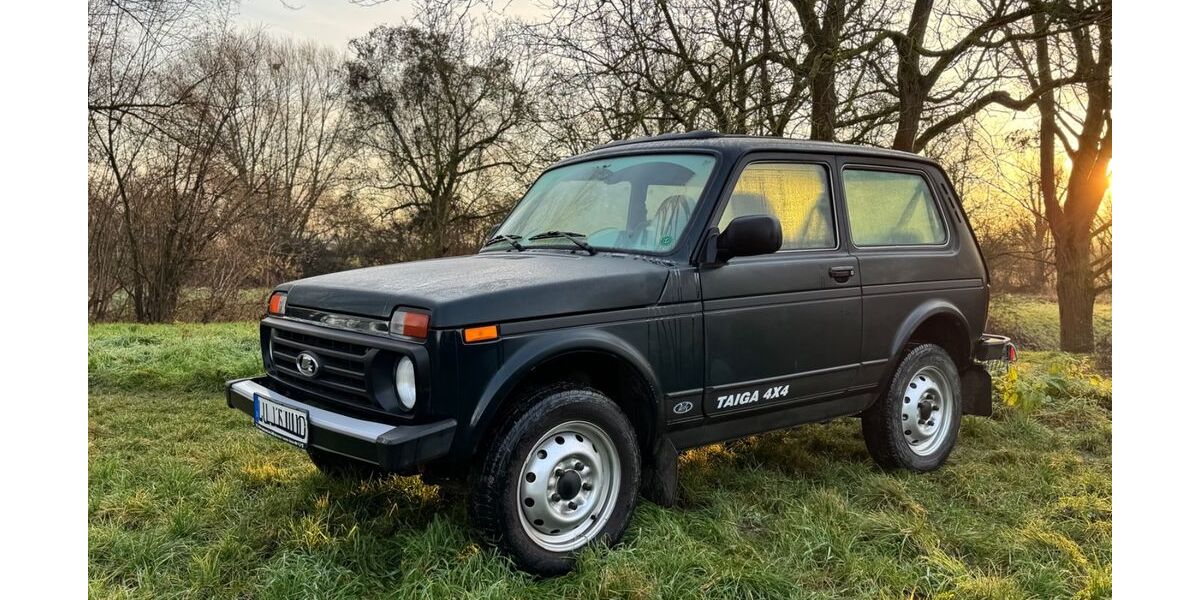Lada Taiga 32.500 km 8.750 &euro; Ludwigshafen 67071