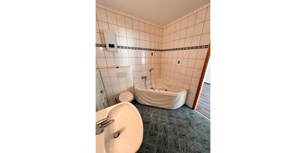 Etagenwohnung Erbach - 1.5 Zimmer, 61 m&sup2;, 600&euro; | Angebot:26699998