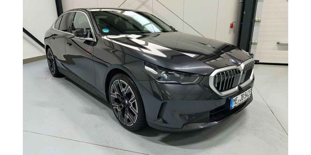 BMW i5 34.500 km 49.889 &euro; Haan 42781