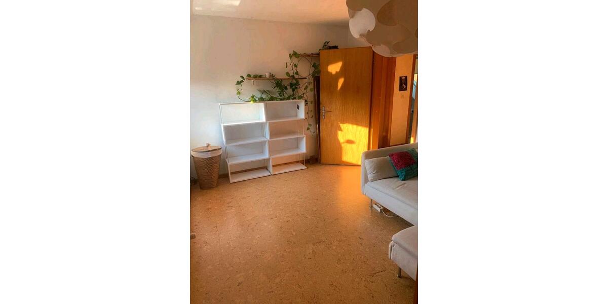 Etagenwohnung Emden Tholenswehr - 1.5 Zimmer, 25 m&sup2;, 380&euro; | Angebot:26406952