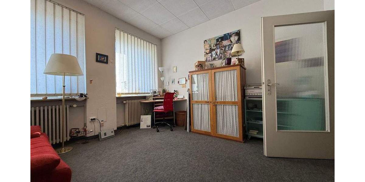 Etagenwohnung Mannheim Neckarau - 5 Zimmer, 177 m&sup2;, 295.000&euro; | Angebot:25730925