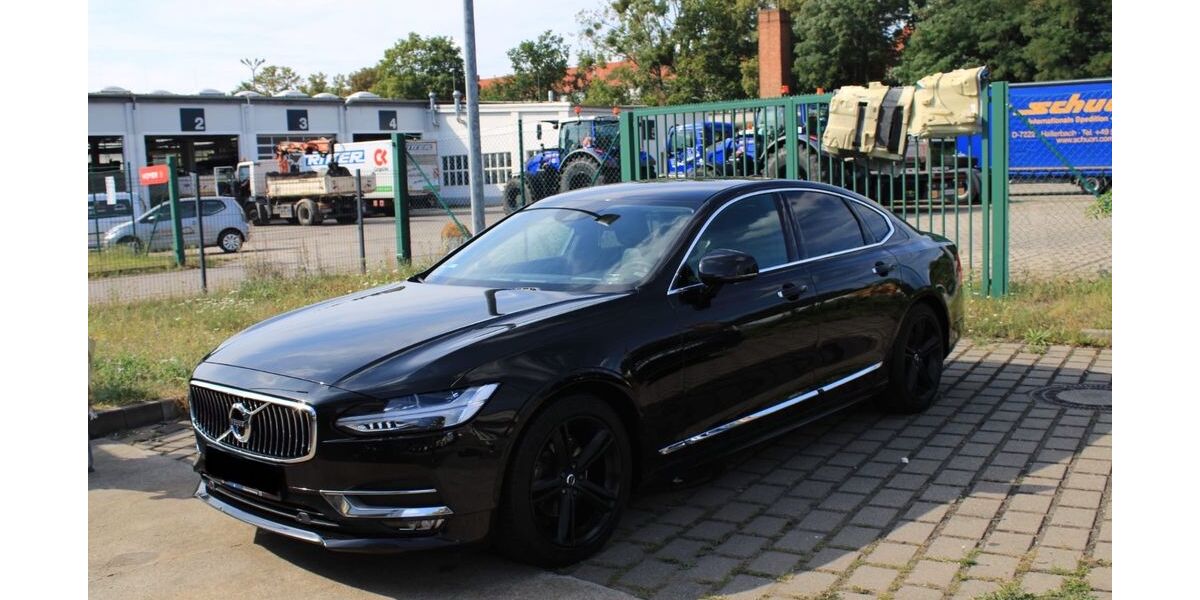 Volvo S90 149.721 km 21.990 &euro; Traunwalchen 83374