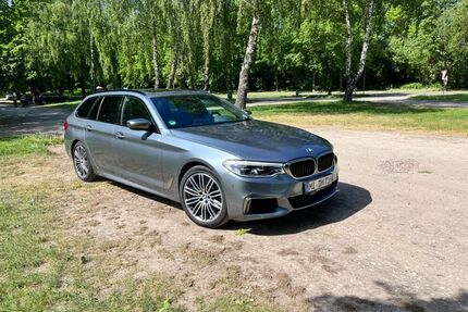 BMW M550