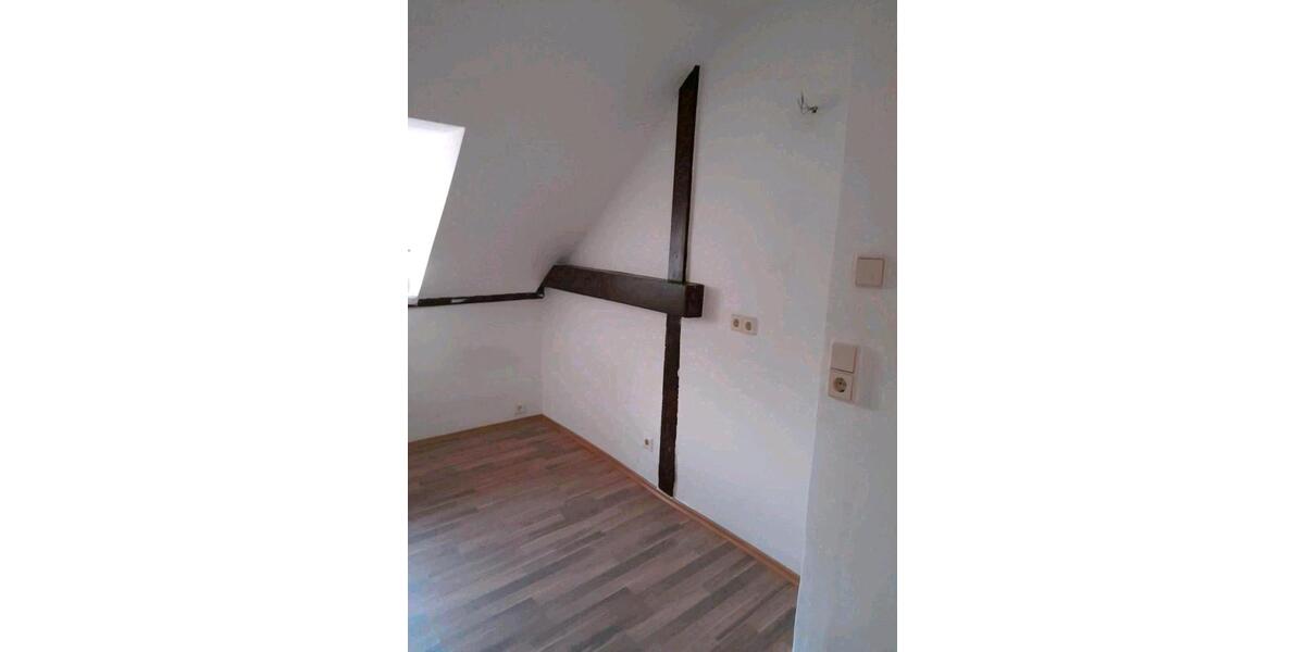 Reihenhaus Allstedt - 7 Zimmer, 140 m&sup2;, 67.000&euro; | Angebot:26521044