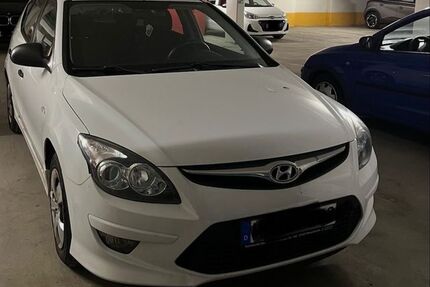 Hyundai i30 140.500 km 3.350 &euro; Hamburg 20537