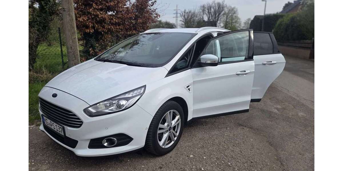 Ford S-Max 118.000 km 17.500 &euro; Mönchengladbach 41179