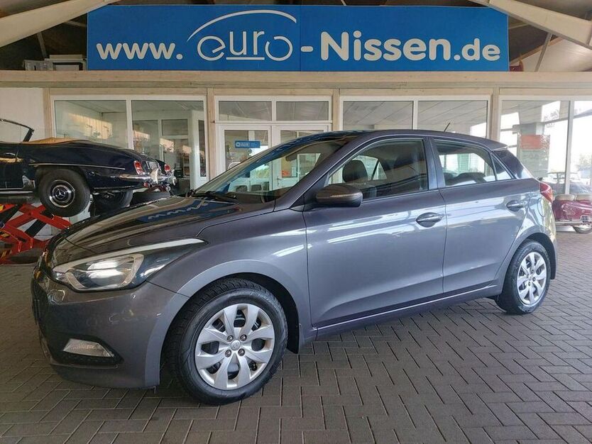 i20