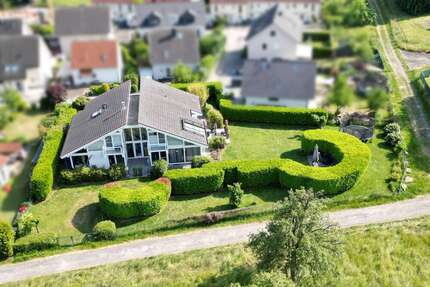 Haus Lich - 7.5 Zimmer, 339 m&sup2;, 1.485.000&euro; | Angebot:25435811