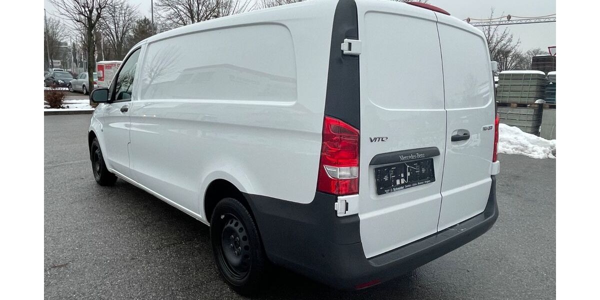 Mercedes-Benz Vito 263.000 km 15.990 &euro; München 81243