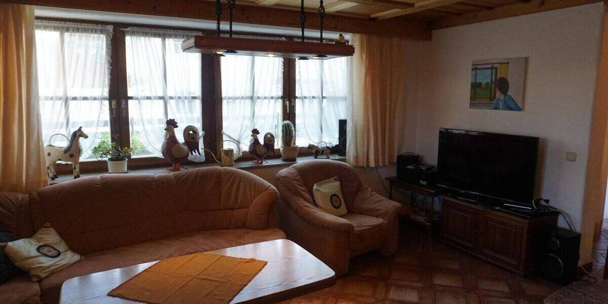 Mehrfamilienhaus, Wohnhaus Huglfing - 9 Zimmer, 250 m&sup2;, 1.250.000&euro; | Angebot:25837599