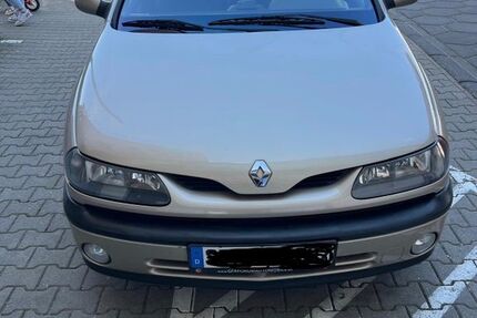 Renault Laguna 100.871 km 3.600 &euro; Stockdorf 82131