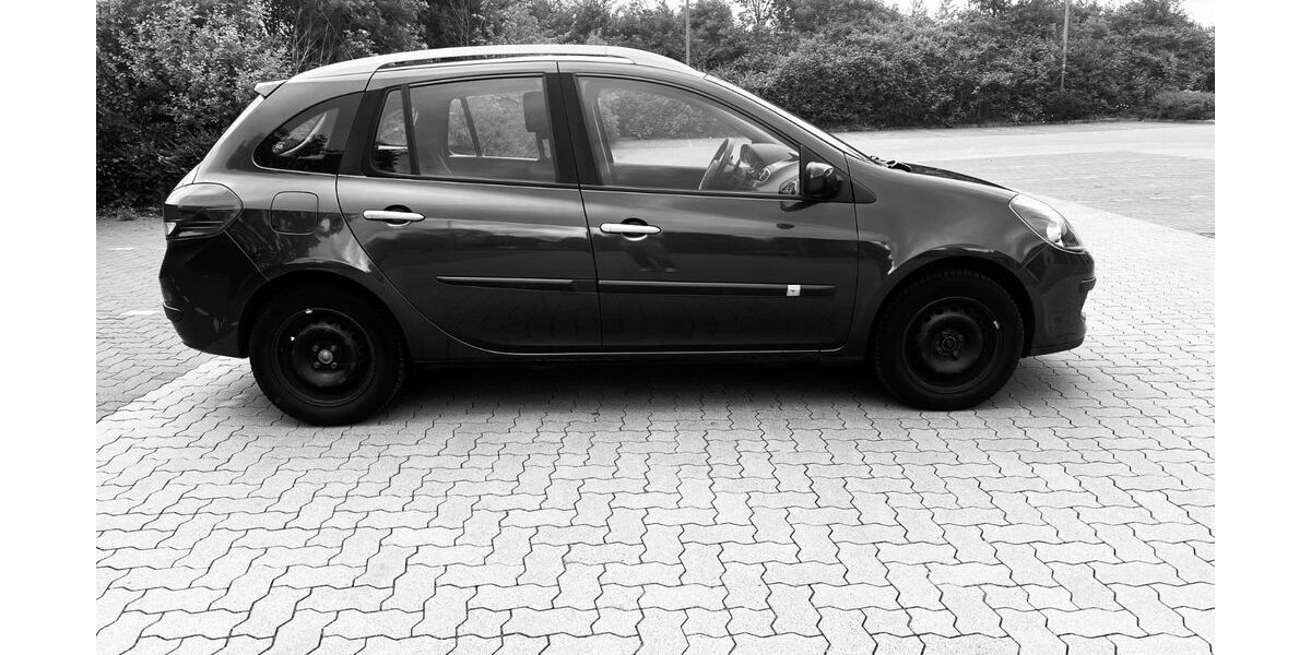 Renault Clio 93.000 km 3.150 &euro; Tangstedt 22889