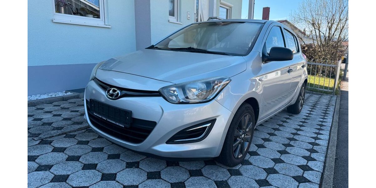 Hyundai i20 128.152 km 4.500 &euro; Bisingen 72406