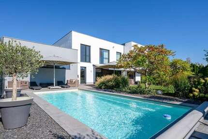 Haus Fürstenfeldbruck - 4 Zimmer, 270 m&sup2;, 2.250.000&euro; | Angebot:27705999