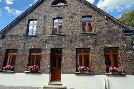 Wohnung zum Mieten in Hünxe-Krudenburg 1.878,58 € 135.15 m² 4 zimmer