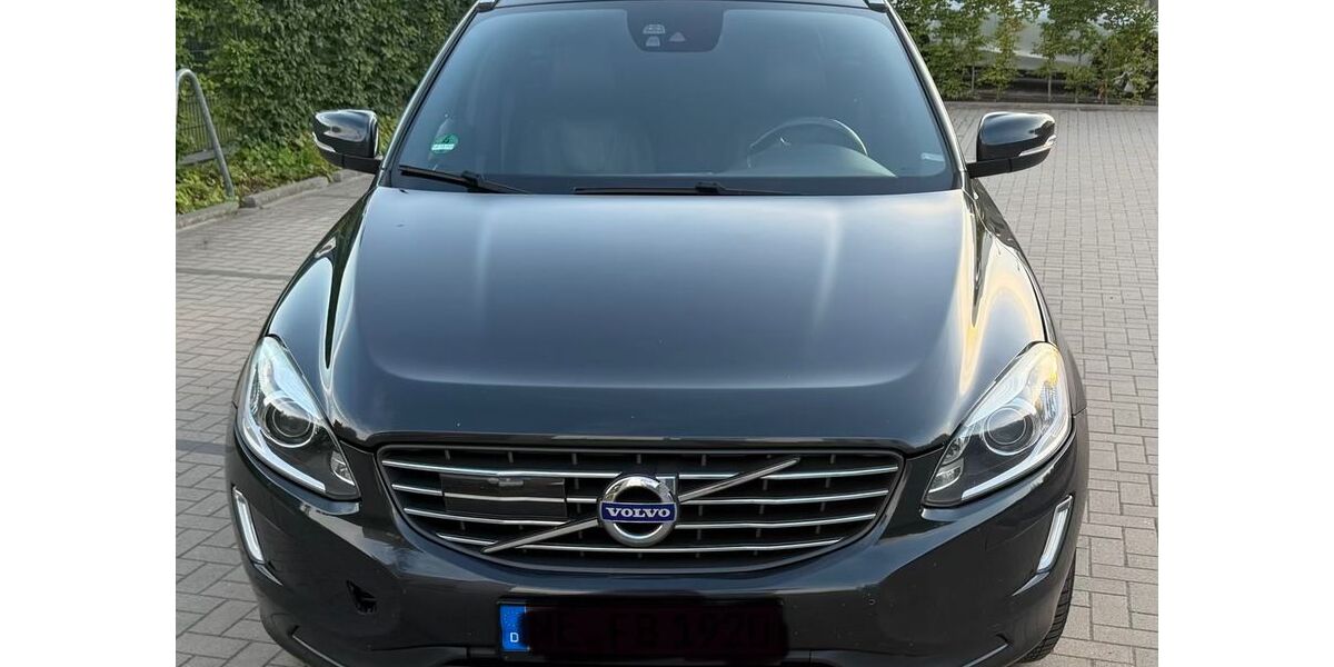 Volvo XC60 151.000 km 15.500 &euro; Neuss 41472