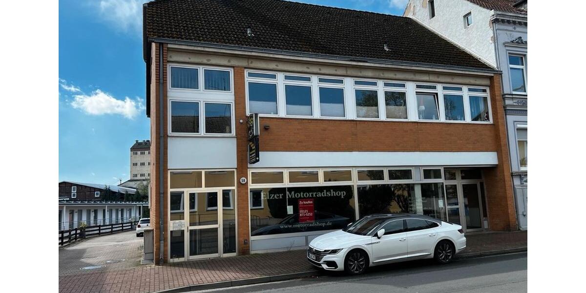 Etagenwohnung Elze - 4 Zimmer, 150 m&sup2;, 1.350&euro; | Angebot:26412739