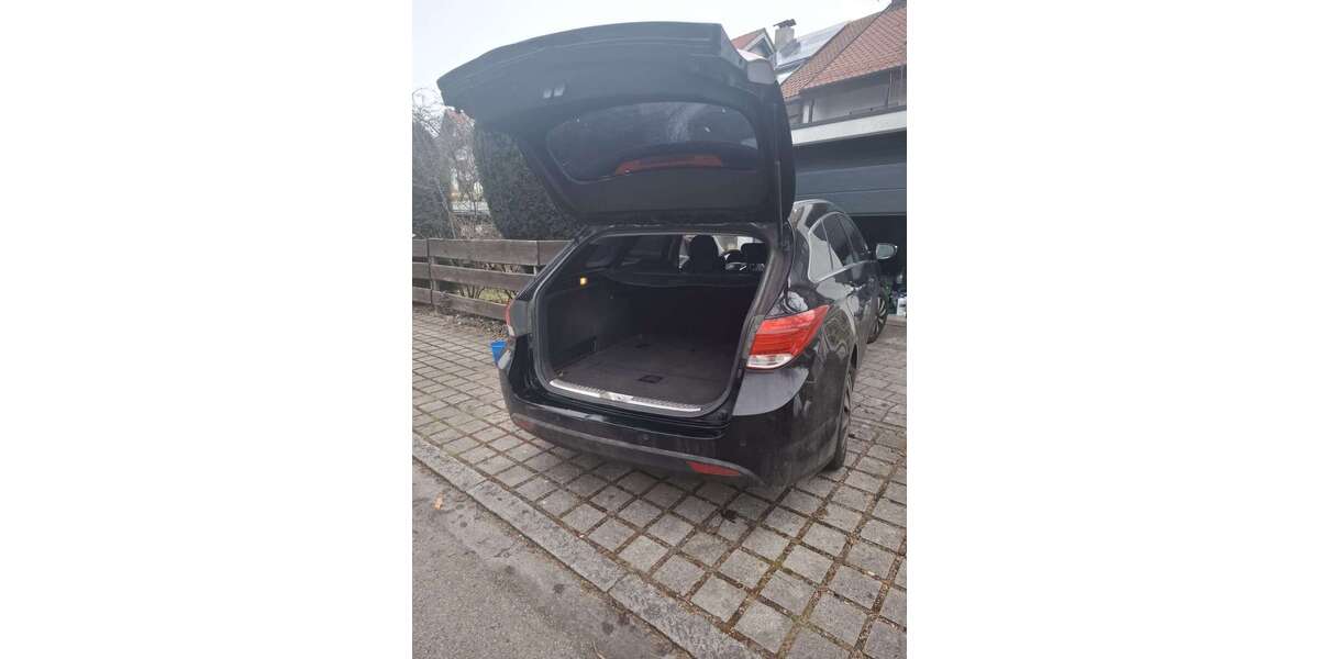 Hyundai i40 335.800 km 3.400 &euro; Puchheim 82178