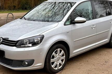 VW Touran 150.800 km 7.500 &euro; Bremerhaven 27576