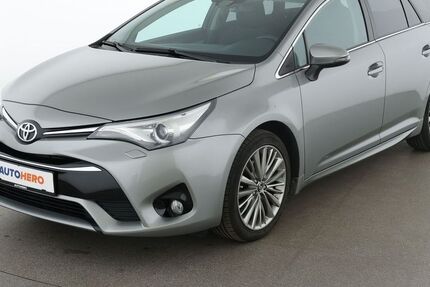 Toyota Avensis 105.261 km 13.410 &euro; Dresden 01187