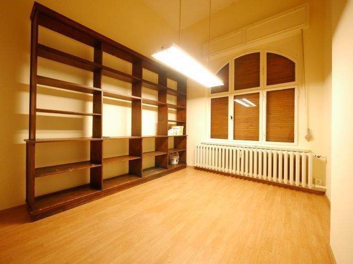 Gewerbeobjekt Weimar Nordvorstadt - 5 Zimmer, 155 m&sup2;, 935&euro; | Angebot:25210070