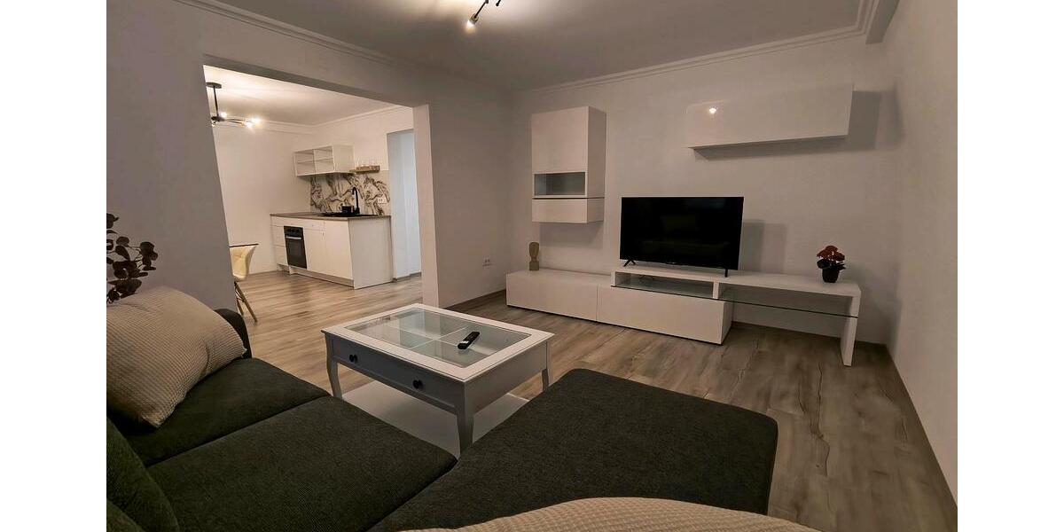 Etagenwohnung Kronach - 6 Zimmer, 150 m&sup2;, 1.000&euro; | Angebot:26567516