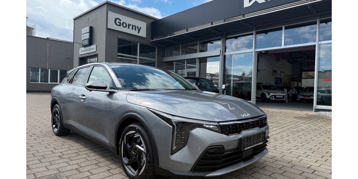 Kia K4 1.900 km 32.999 &euro; Eislingen 73054