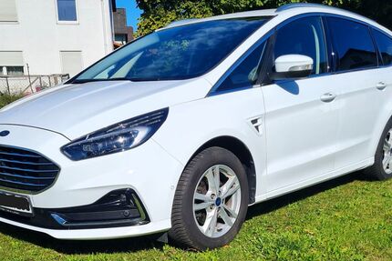 Ford S-Max 77.117 km 18.100 € Hohenlinden 85664