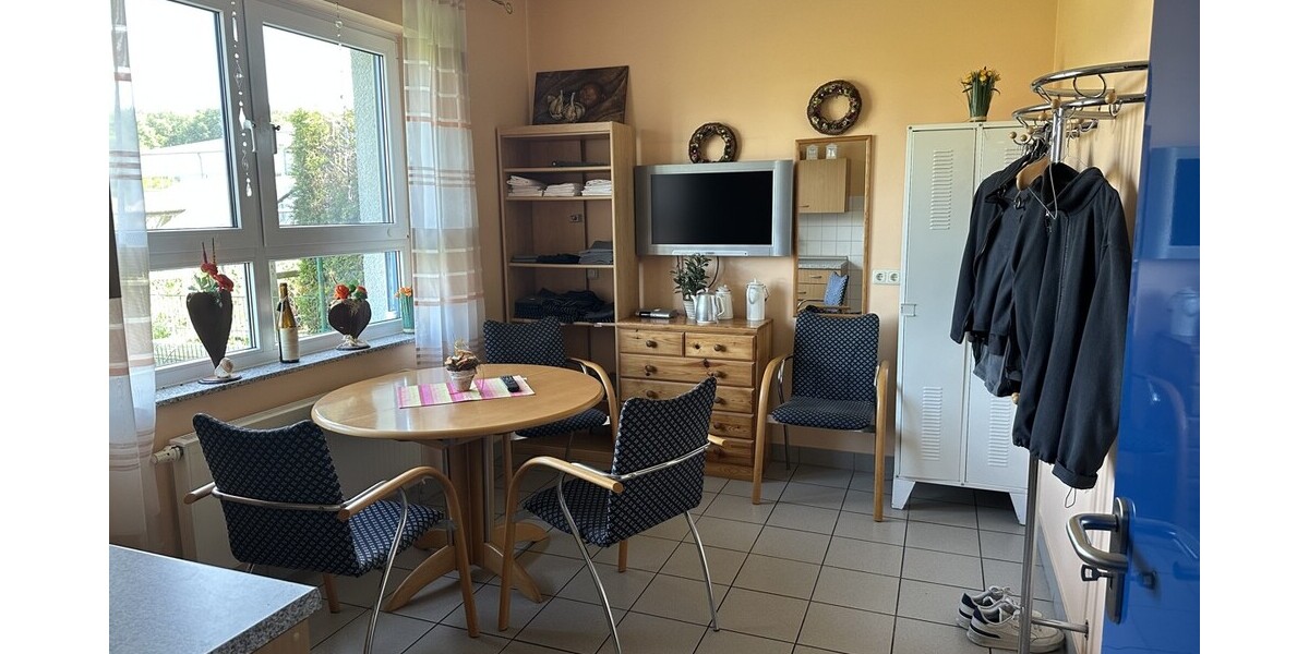 Großzügiges Wohnen und Arbeiten vereint: Einfamilienhaus mit Gewerbeeinheit! 10 zimmer