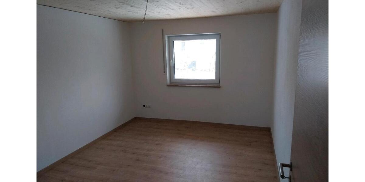 Doppelhaushälfte Obergünzburg - 5 Zimmer, 145 m&sup2;, 1.500&euro; | Angebot:26408416