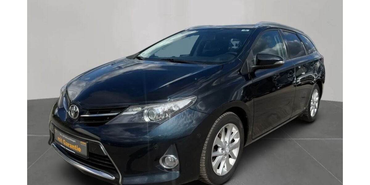 Toyota Auris 187.000 km 6.990 &euro; Hamburg 20539