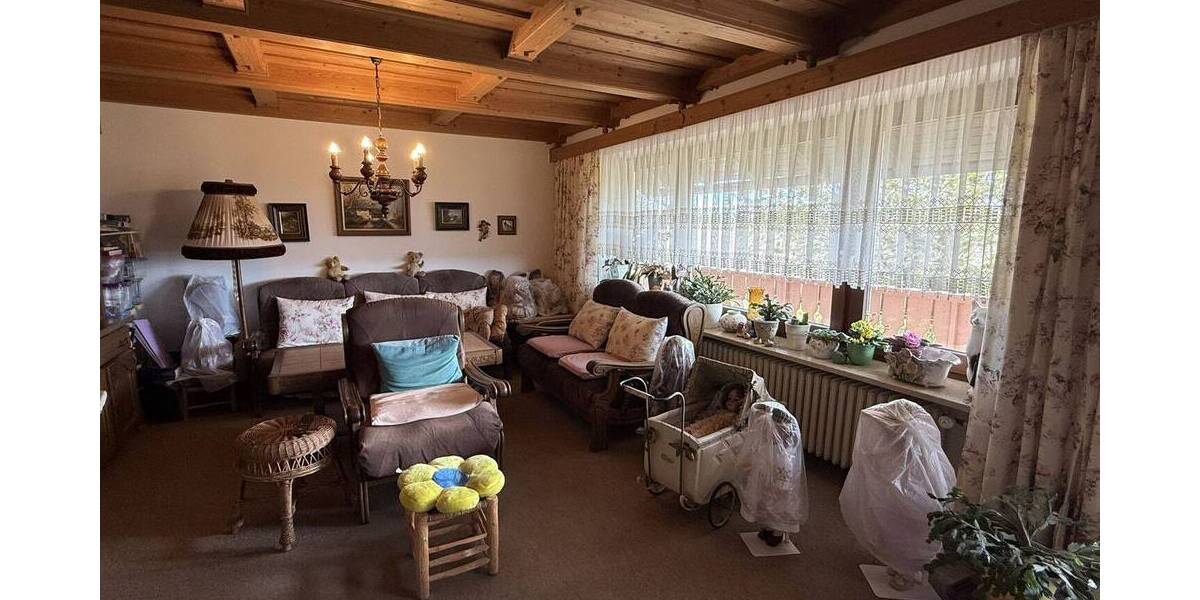 Einfamilienhaus Simbach am Inn / Kirchberg Simbach - 8 Zimmer, 215 m&sup2;, 320.000&euro; | Angebot:26817265