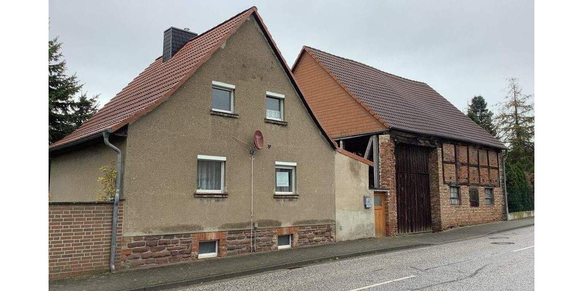 EFH mit Sanierungsbedarf und Nebengebäude 3 zimmer