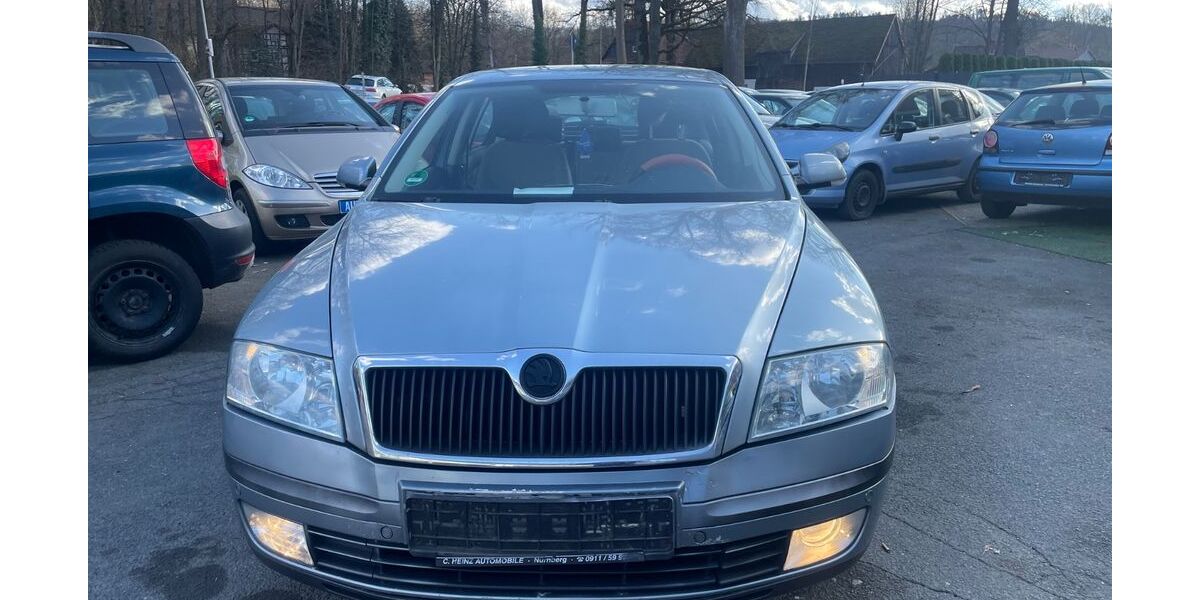 Skoda Octavia 172.000 km 1.990 &euro; Marktrodach 96364