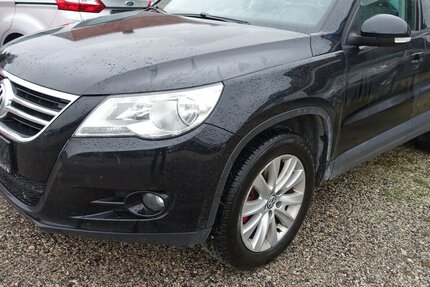 VW Tiguan Trend & Fun 4Motion PDC Navi Allwetterreife 216.200 km 6.950 € Neumarkt/OPf 92318