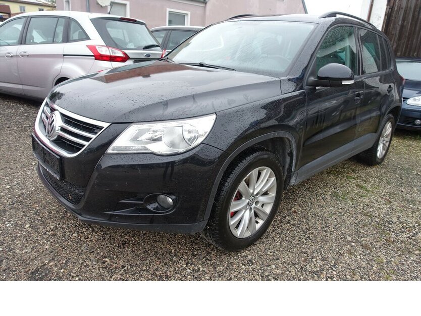 VW Tiguan Trend & Fun 4Motion PDC Navi Allwetterreife 216.200 km 6.950 € Neumarkt/OPf 92318