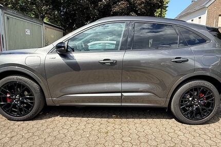 Ford Kuga 22.760 km 28.500 &euro; Köln 50765