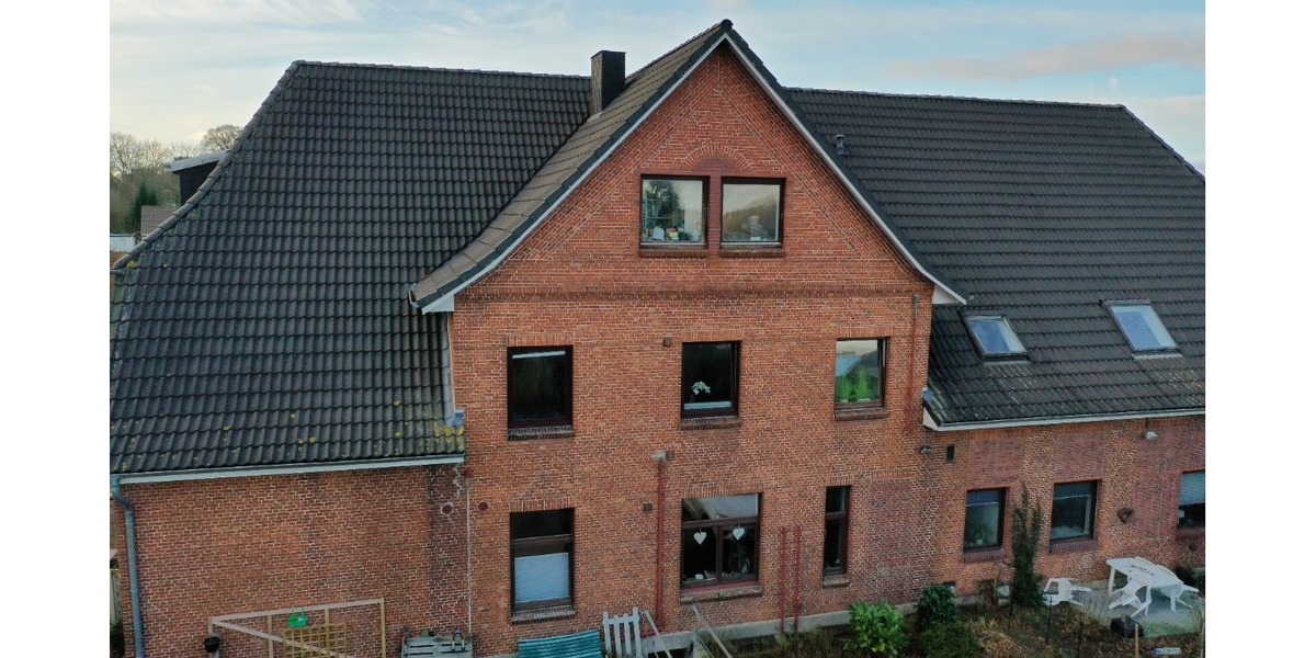 Sehr gepflegtes Mehrfamilienhaus 6 Wohneinheiten in 25767 Bunsoh zu verkaufen (bis zu 57.000EUR Miete) - Mehrfamilienhaus, Wohnhaus Bunsoh | Angebot:14666029