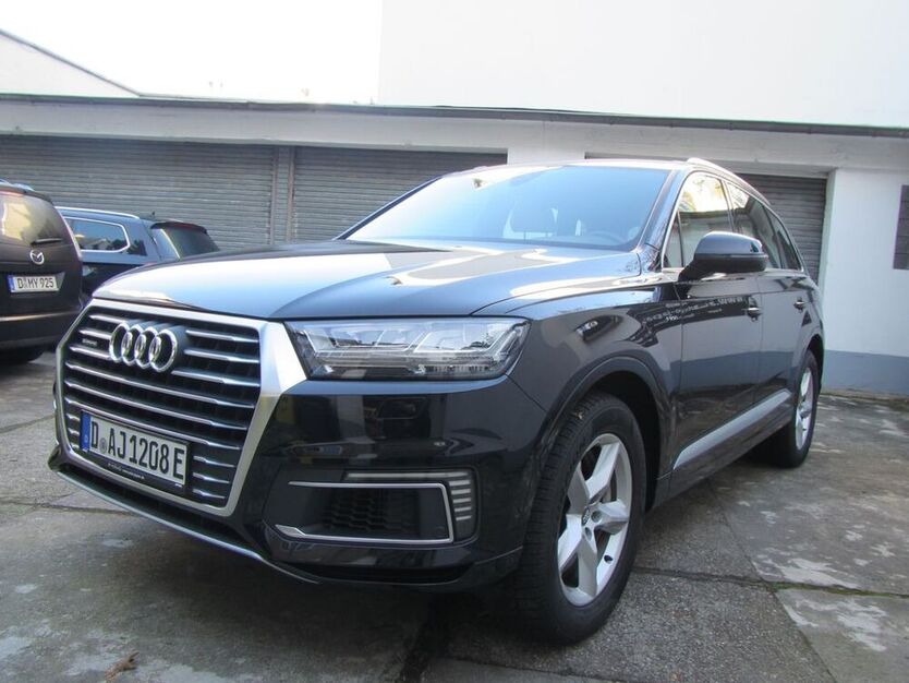 Q7