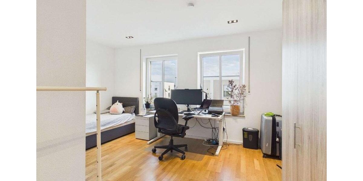 Reihenhaus Regensburg Brandlberg - 4.5 Zimmer, 120 m&sup2;, 1.800&euro; | Angebot:25406123