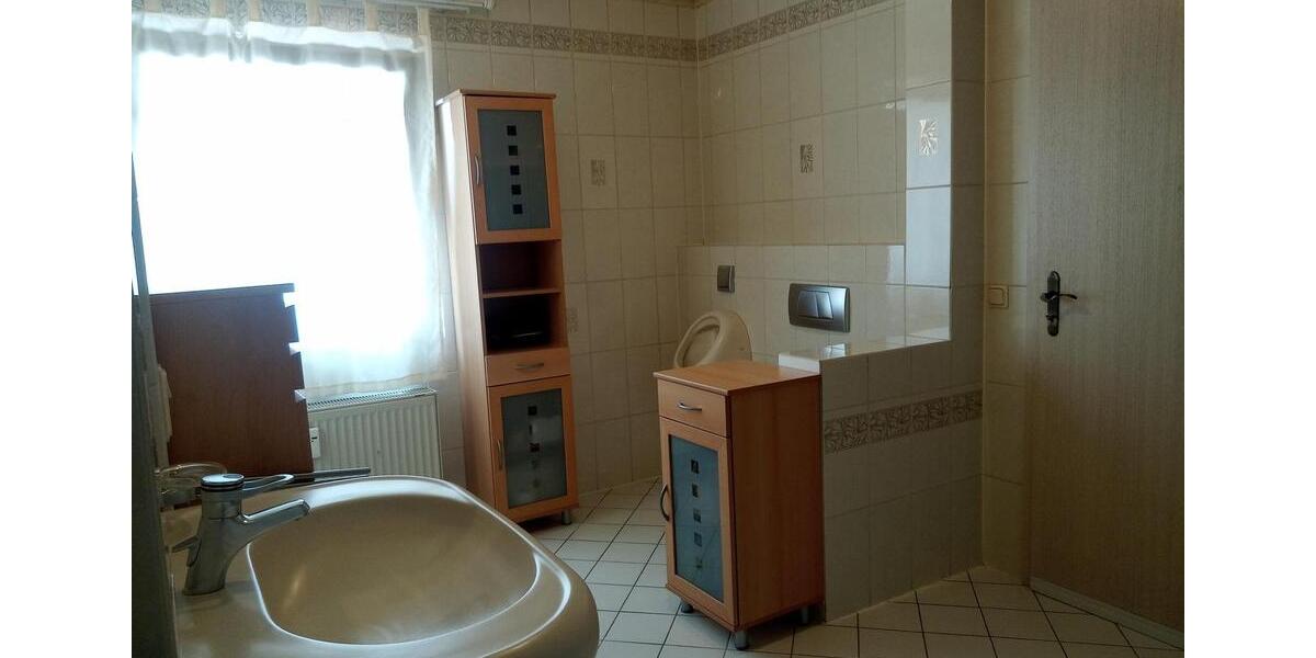 Mehrfamilienhaus, Wohnhaus Burbach - 8 Zimmer, 236 m&sup2;, 365.000&euro; | Angebot:25924470