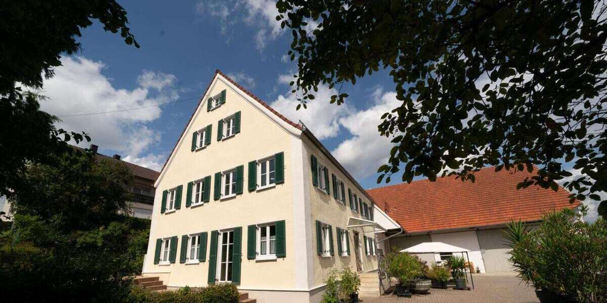 Einfamilienhaus Fünfstetten / Nußbühl Nußbühl - 8 Zimmer, 301 m&sup2;, 1.200.000&euro; | Angebot:22945681
