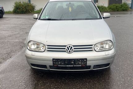 VW Golf 187.000 km 550 &euro; Trossingen 78647