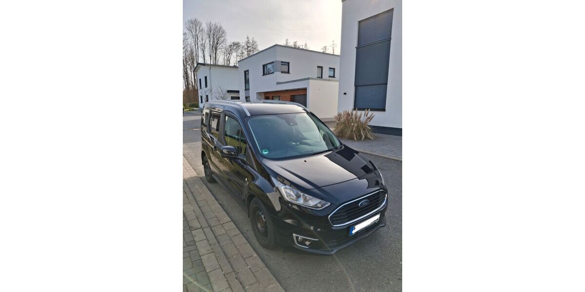 Ford Tourneo Connect 112.858 km 10.000 &euro; Montabaur 56410