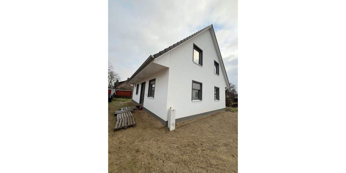 Neubau EFH, möbliert, 3 Schlafzimmer, exklusiv, Garten, Doppelgarage 6 zimmer