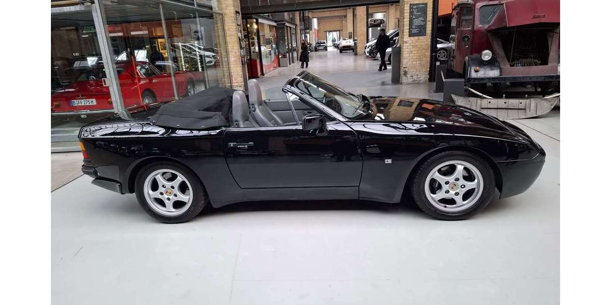 Porsche 944 155.933 km 29.900 &euro; Berlin 10553