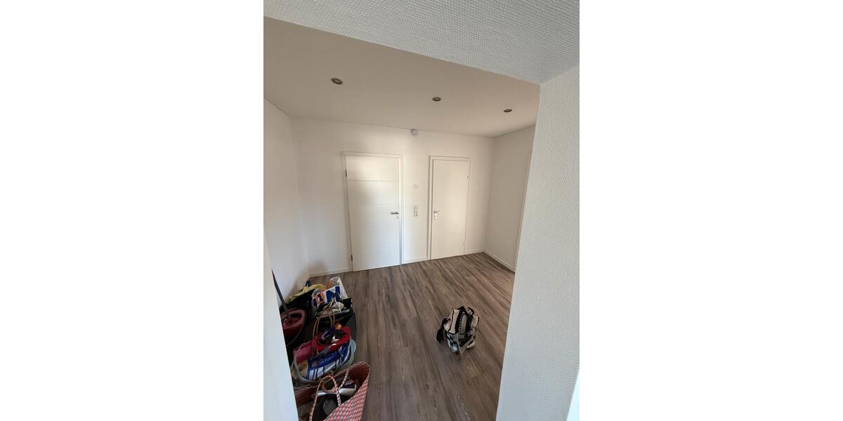 Erdgeschoßwohnung Sankt Ingbert - 2 Zimmer, 80 m&sup2;, 925&euro; | Angebot:25279551