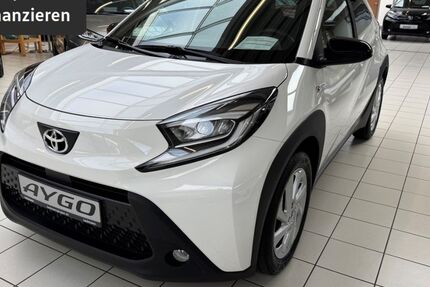 Toyota Aygo (X) 20.000 km 14.490 &euro; Paderborn 33104
