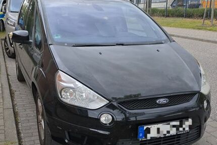 Ford S-Max 222.000 km 3.450 € Berlin 13403